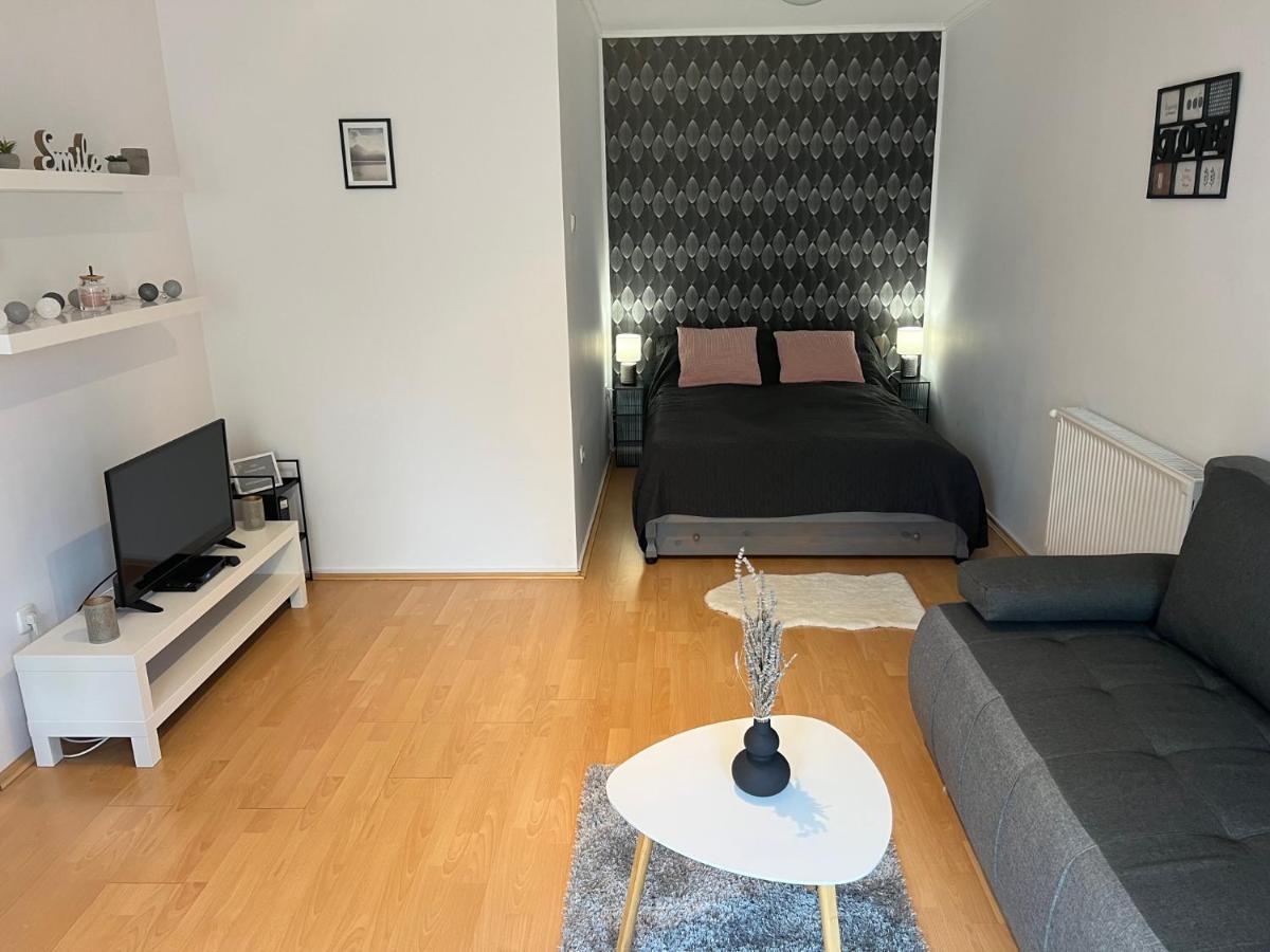Belvarosi Apartman Eger Exteriör bild